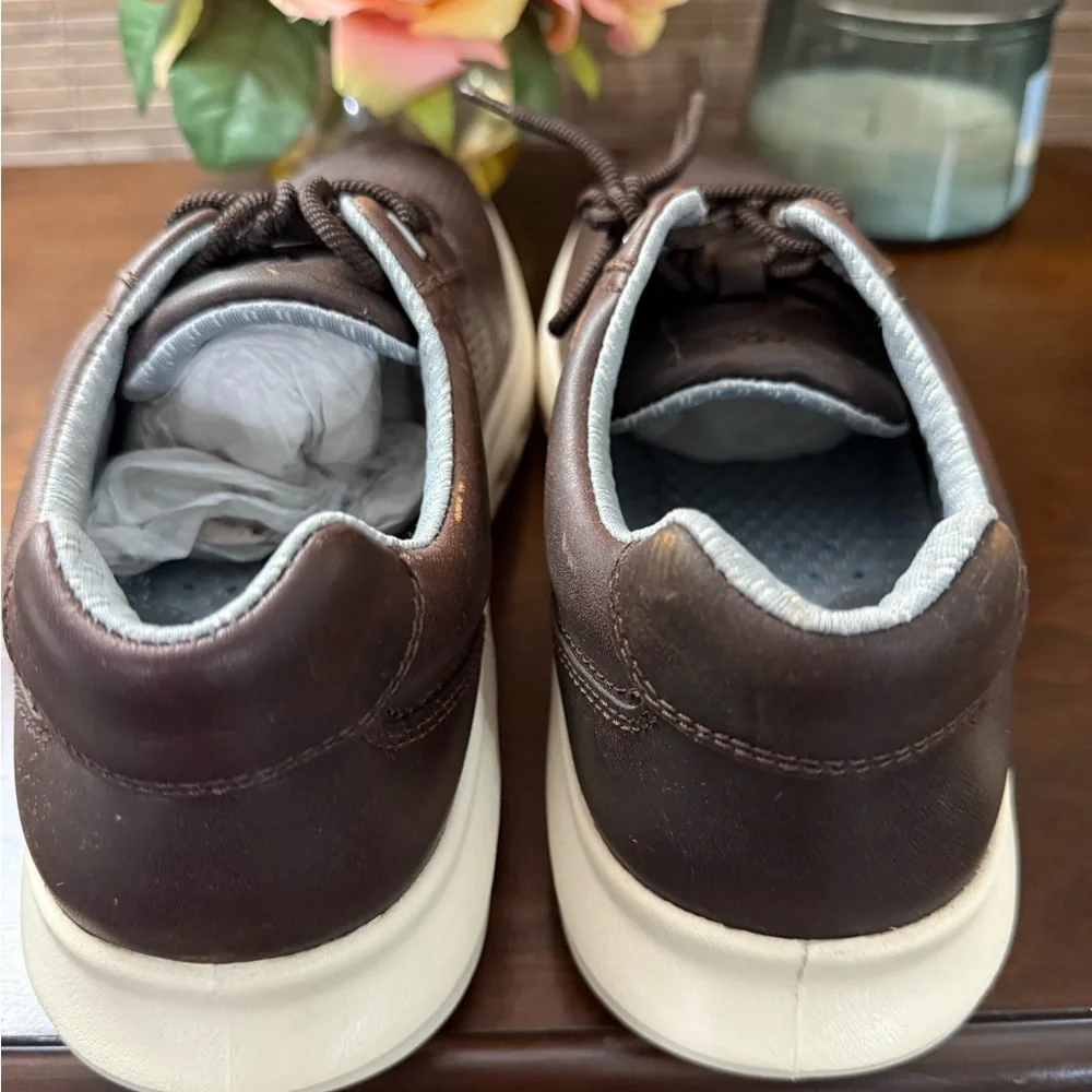 Johnston & Murphy Brown Cream Sneakers with Comfort Sole - Picture 5 of 8